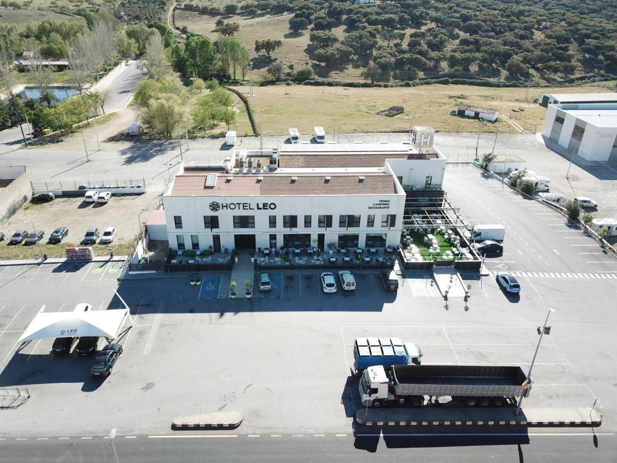 Hotel Leo Monesterio Exterior photo